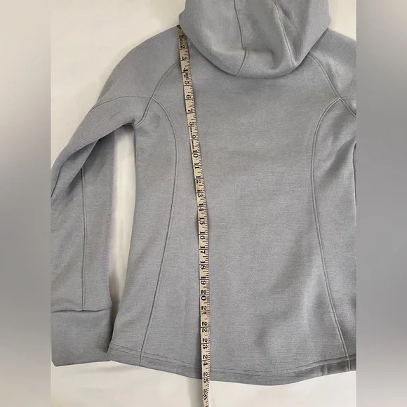 UNDER ARMOR GREY HOODED ZIP JACKET - Women’s Small - Zip pockets - Picture 9 of 10